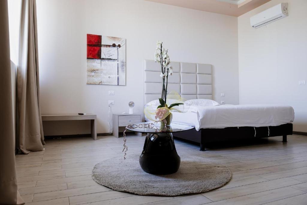 Queen Hotel Sesto San Giovanni Bagian luar foto